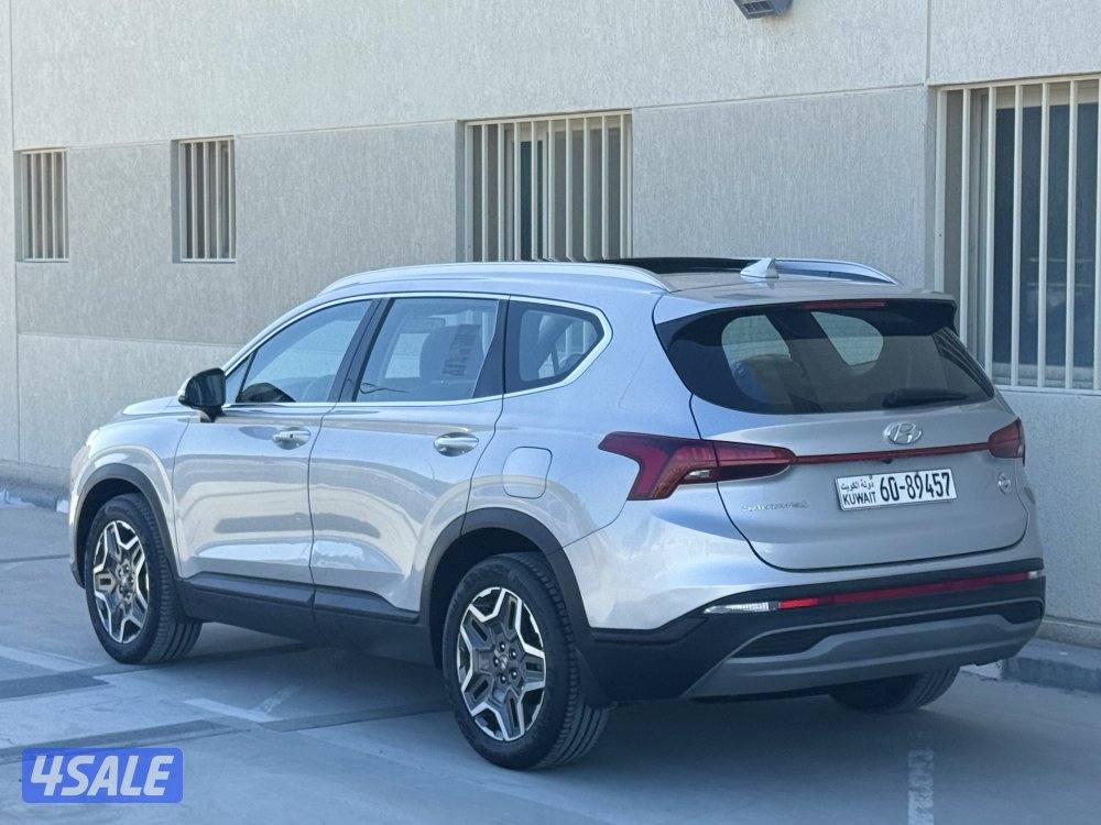 هيونداي سنتافي - موديل 2023 - عداد 62 - صبغ الوكاله - تحت الكفاله3