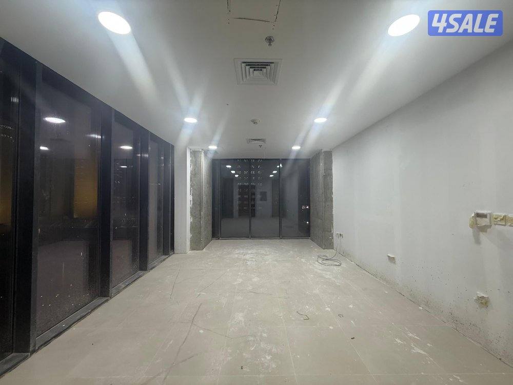 متوفر مكتب تجاري في برج كتير راقي بموقع متميز بشرق ، المساحه ٧٦م1