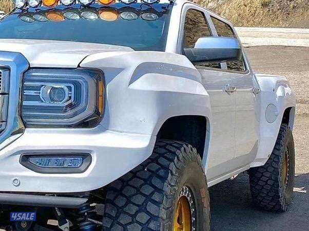 للبيع رفارف اماميه مع قواعدهم + وحوض كامل مع مداقر خلفيه0