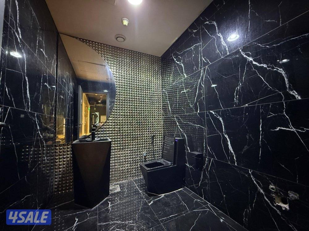 متوفر دور تجاري في برج كتير راقي بموقع متميز بشرق  المساحه ١٥٦م1