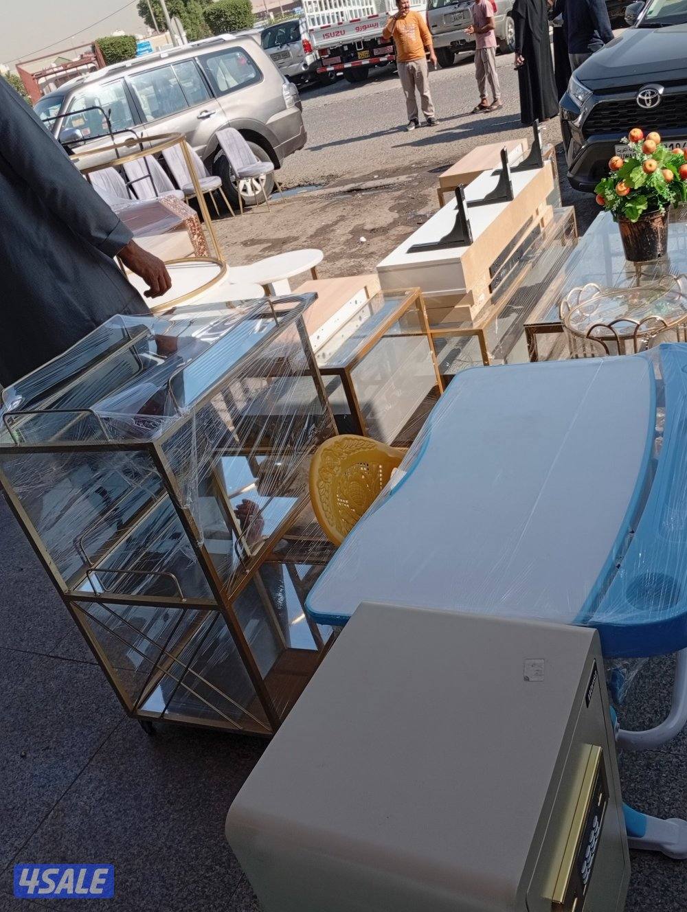 نشتري جميع اغراض البيوت بما يعني ثلاجات وغسالات وطباخات وتلفزيونات وجل10