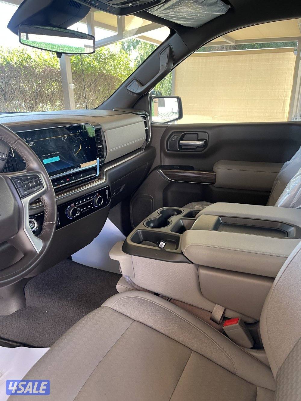 للبيع سلفرادوا ٢٠٢٣4