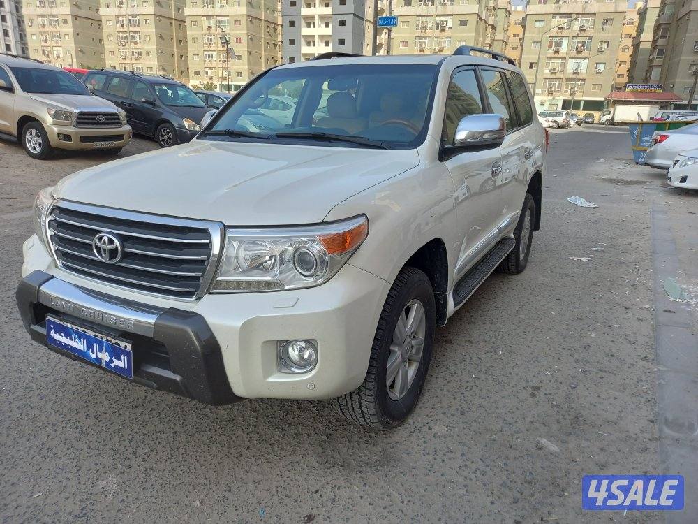 لاندكروزر ٢٠١٣1