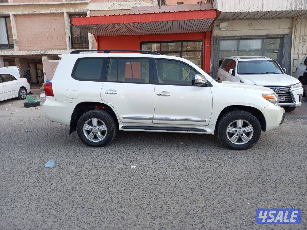 لاندكروزر ٢٠١٣5