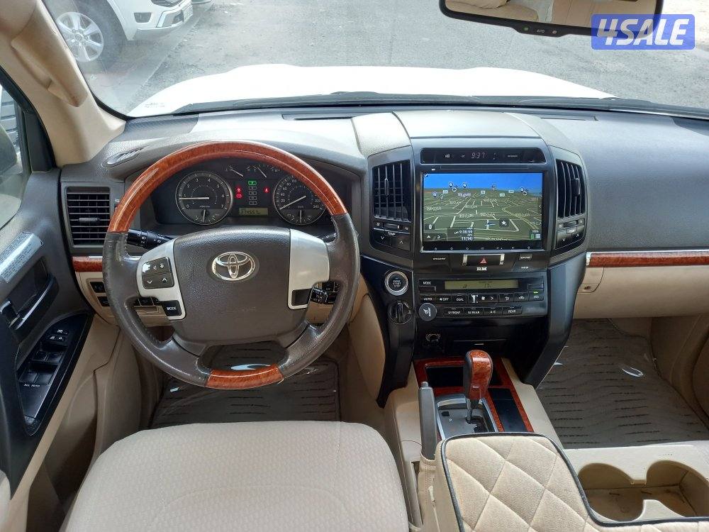 لاندكروزر ٢٠١٣7