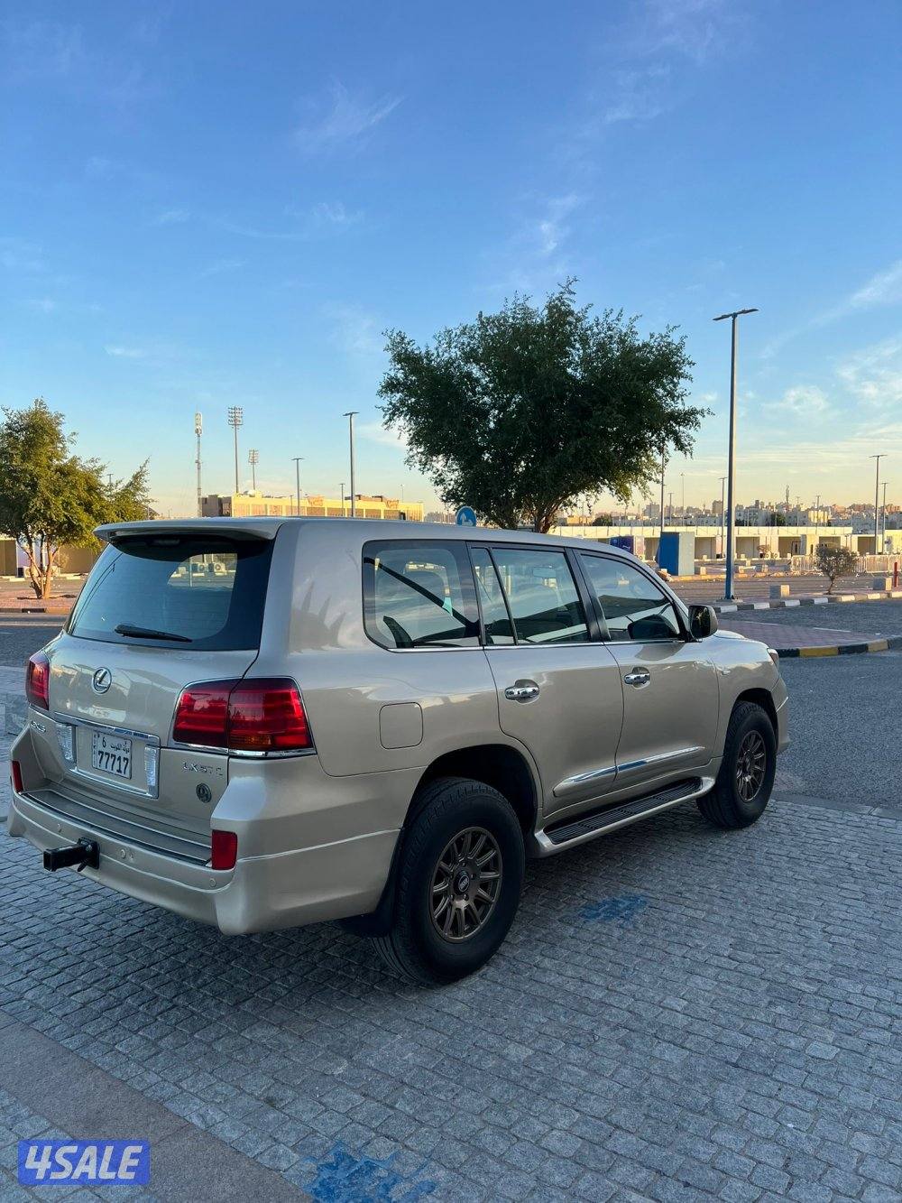 لكزس الساير درجه اوله 20081