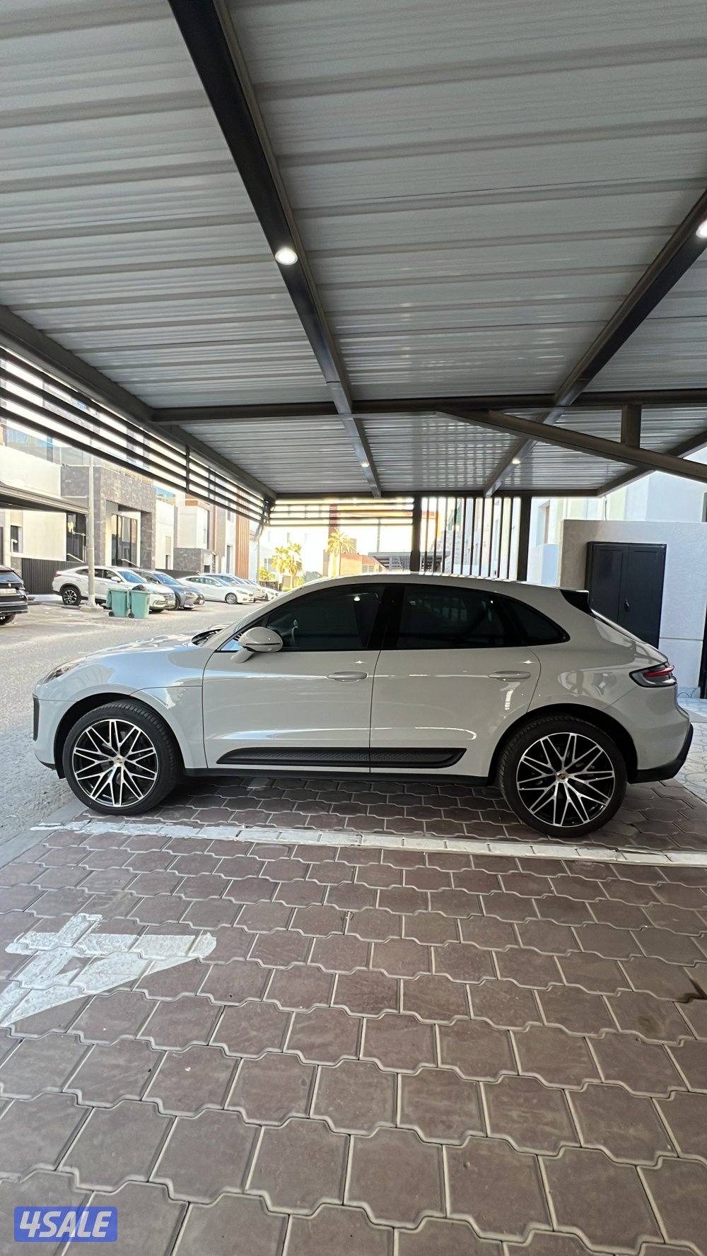 بورش ماكان 20241