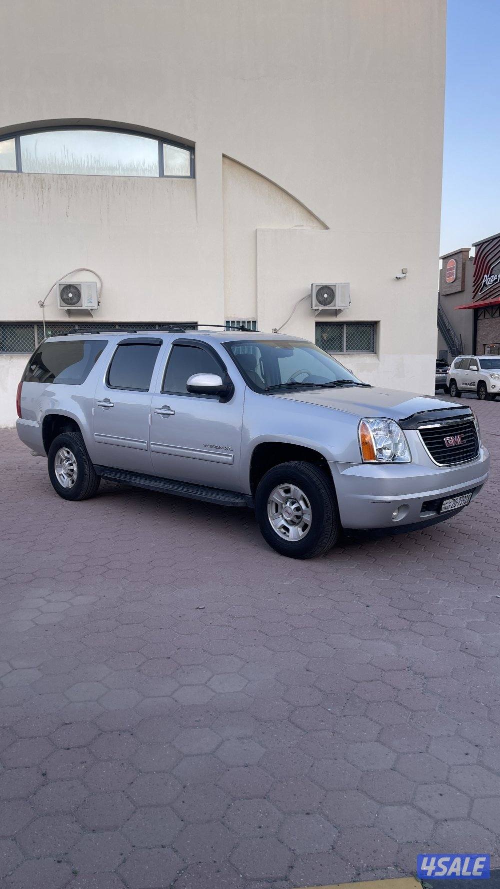 سوبربان 8 براغي ماشي 164 بحالة الوكالة بيعه سريعه موديل 20122