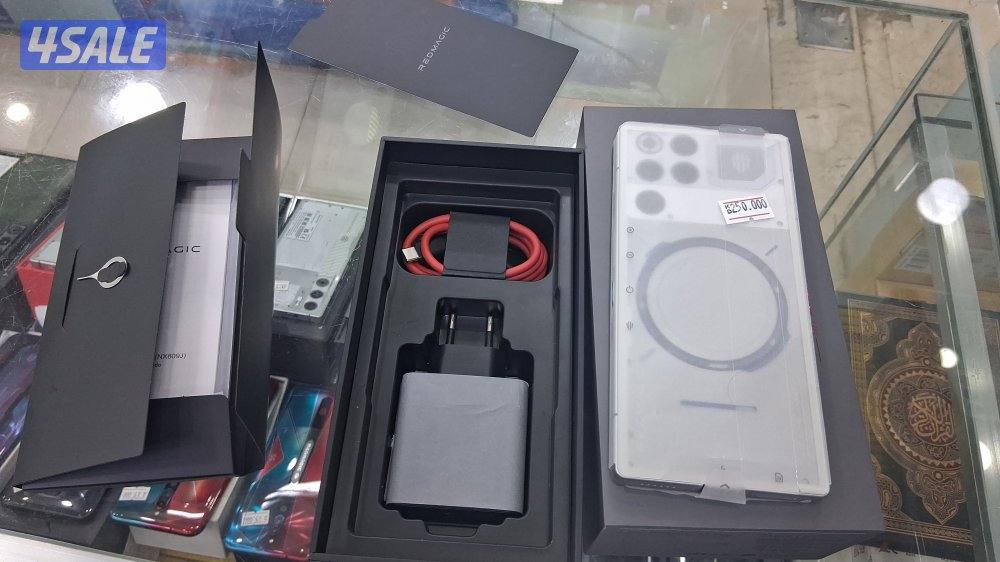 متوفر الان ريد ماجيك ١١ برو نسخه عالميه جديد5