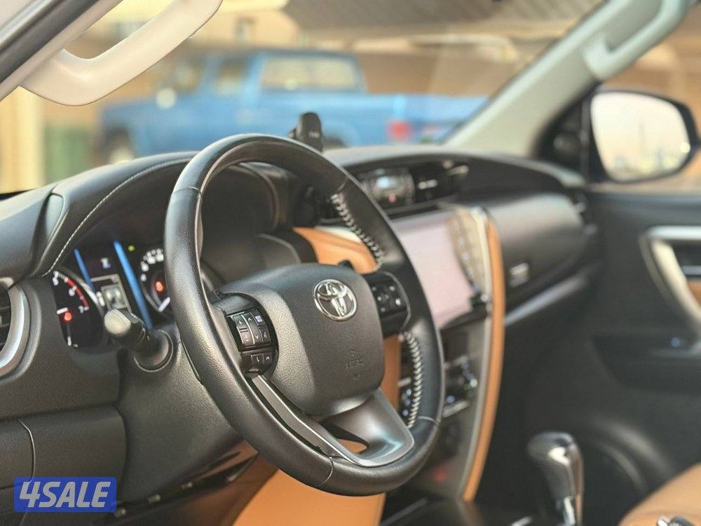 فورتنر V6 موديل 20233