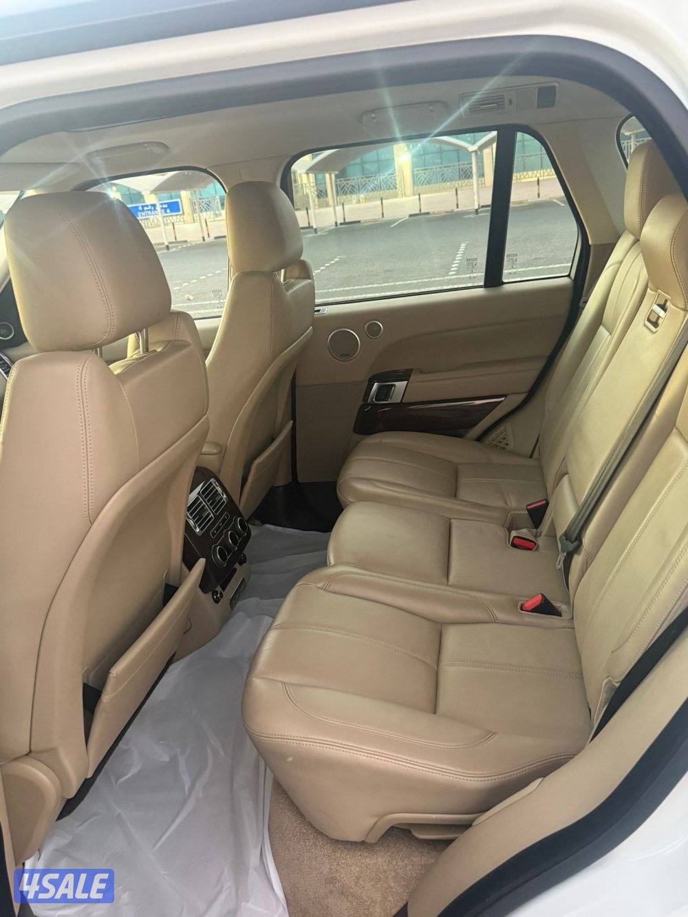 رانج روفر 2015 ماشي 157 الف بحالة ممتازه7