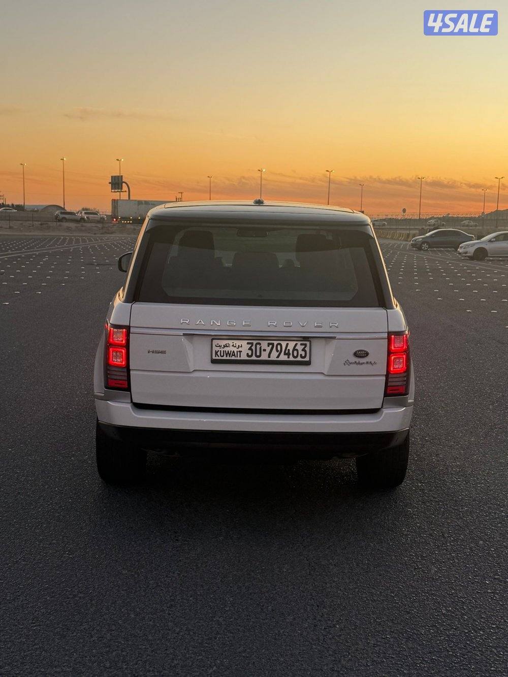 رانج روفر 2015 ماشي 157 الف بحالة ممتازه9