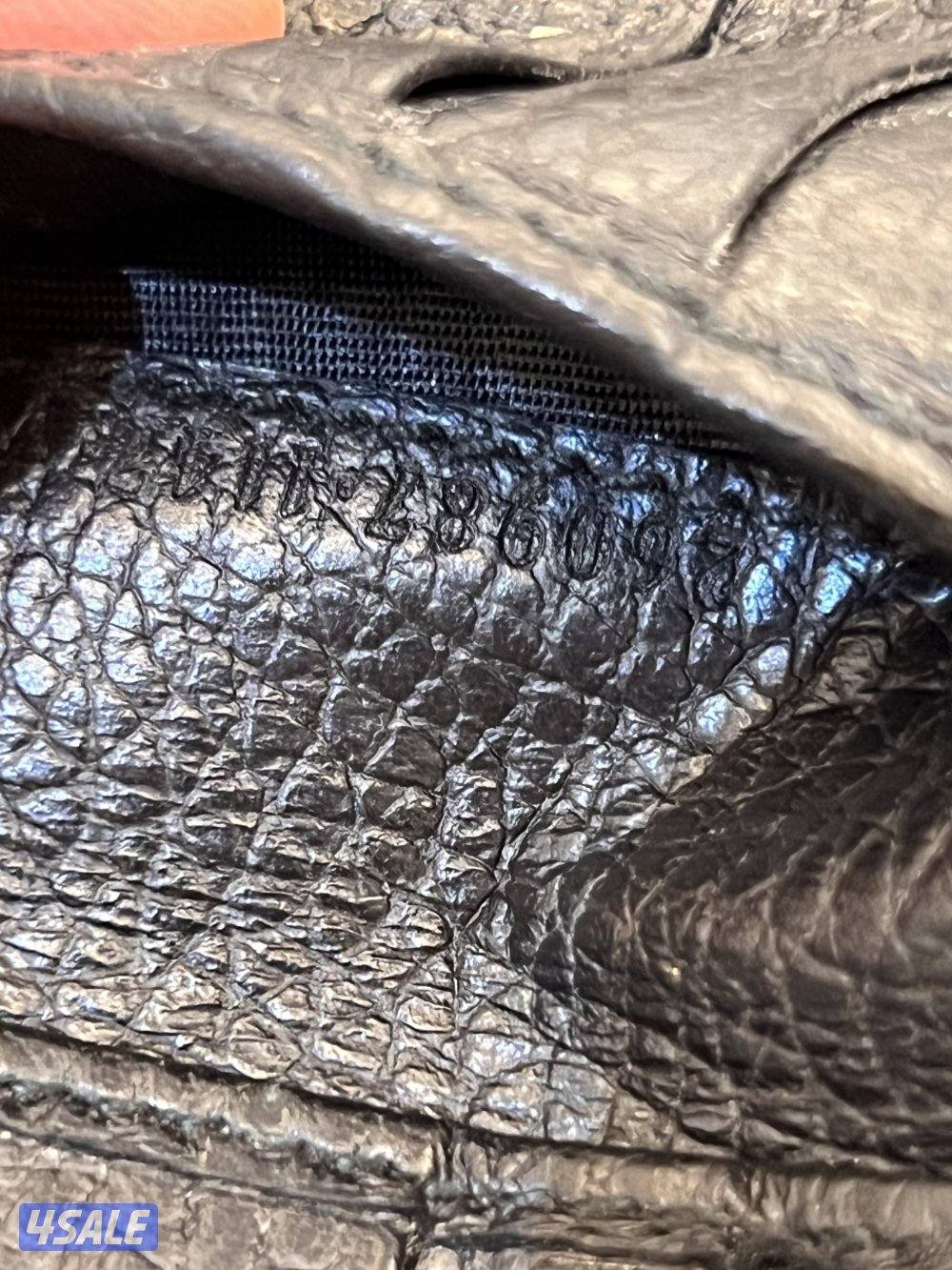 Gently Used Black Original Gucci wallet3