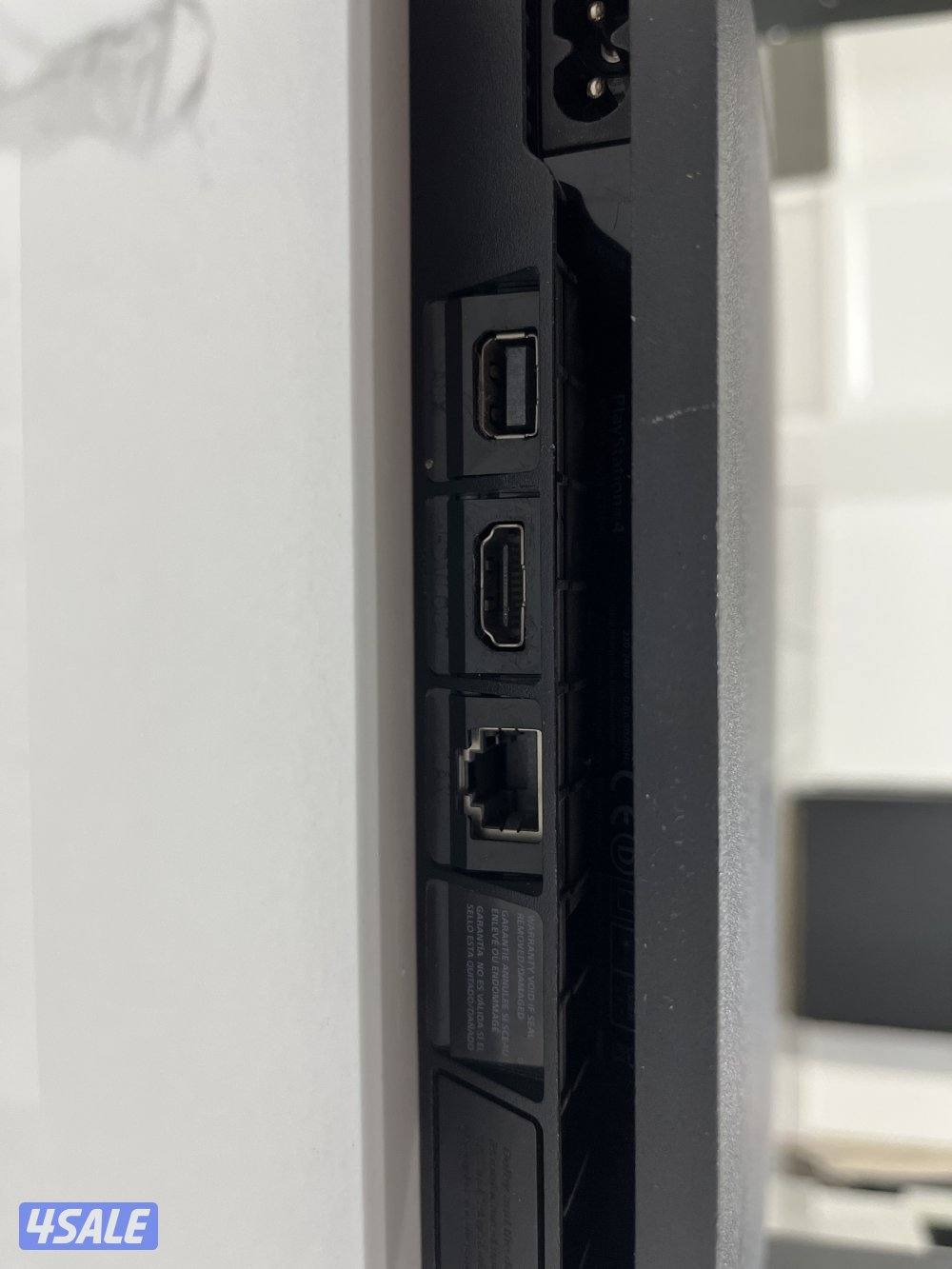 Sony PlayStation 4 Slim Limited Edition 1TB Gaming Console  سوني ٤سلم5