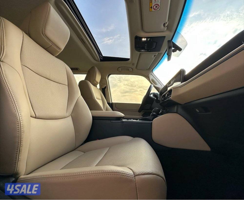 معرض القمة🚩10