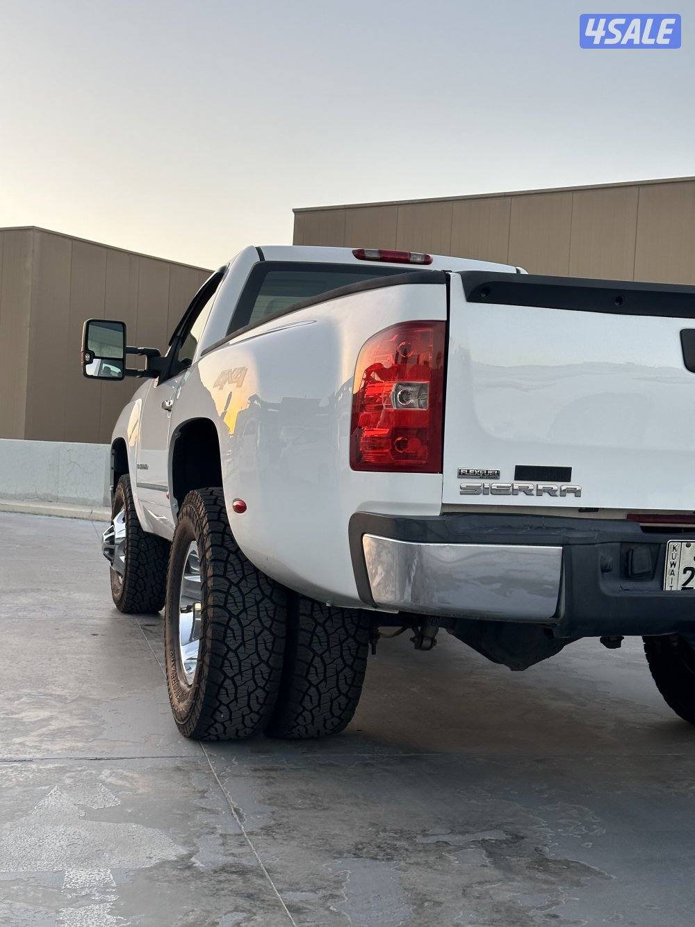 للبيع دبل تاير 3500hd3