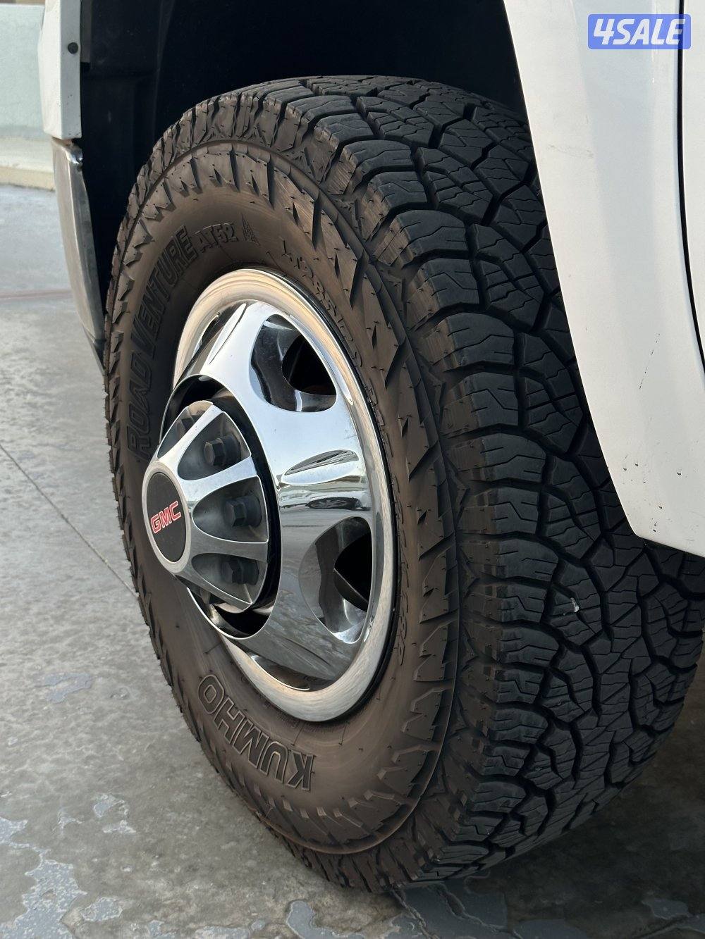 للبيع دبل تاير 3500hd4