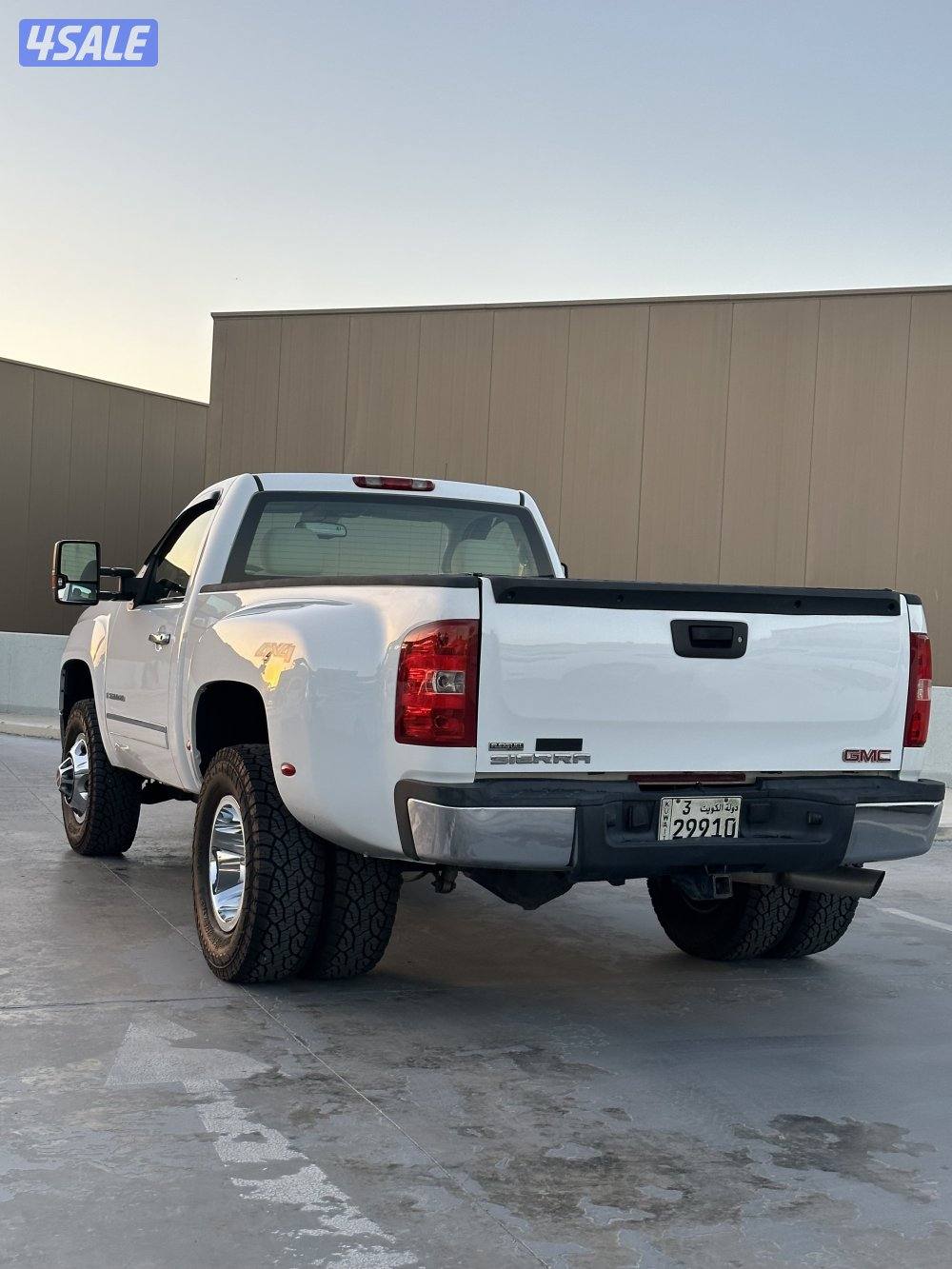 للبيع دبل تاير 3500hd5