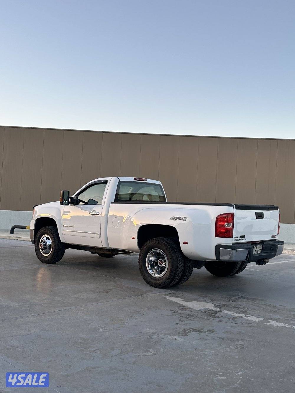 للبيع دبل تاير 3500hd6