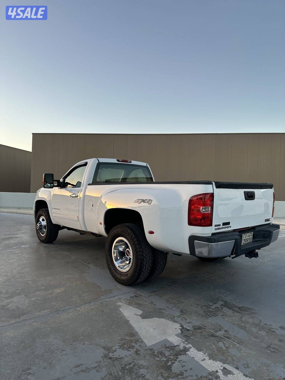 للبيع دبل تاير 3500hd7