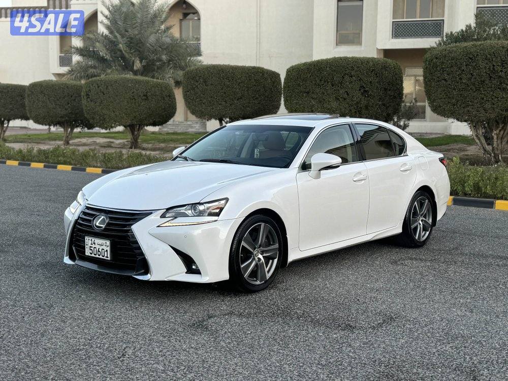 لكزس GS200t موديل 2016 بحاله الوكاله شرط الفحص0