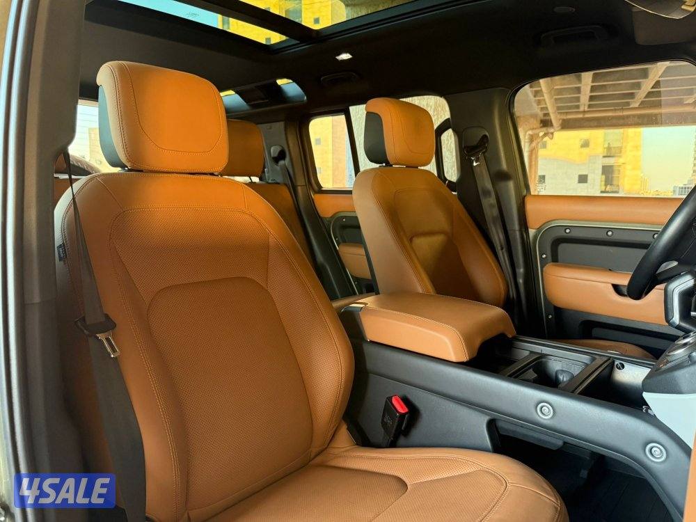 ديفندرS P400 موديل2023 عداد53الف وارد الغانم تحت الكفاله+الصيانه8