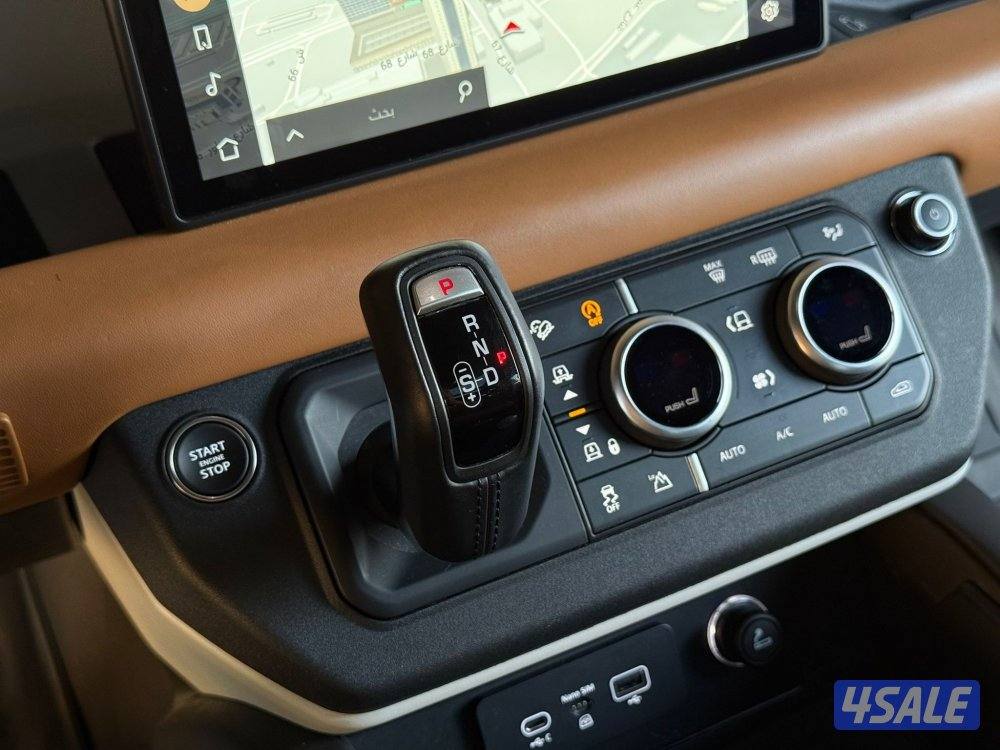 ديفندرS P400 موديل2023 عداد53الف وارد الغانم تحت الكفاله+الصيانه10