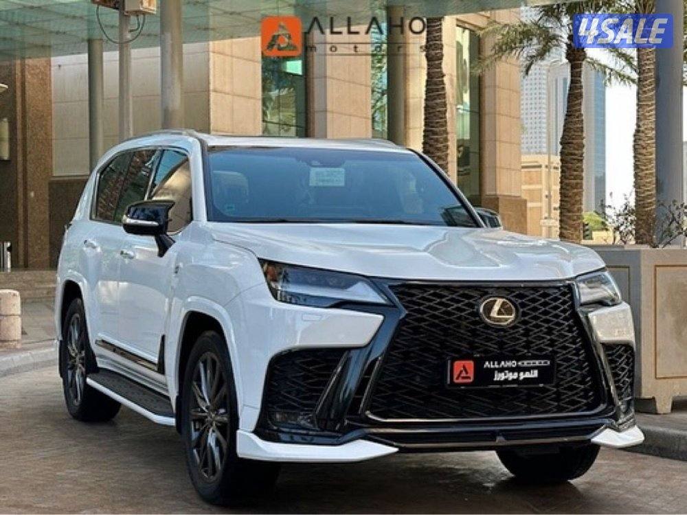 لكزسLX600 F SPORT موديل2024 عداد13الف تحت الكفاله+الصيانه0