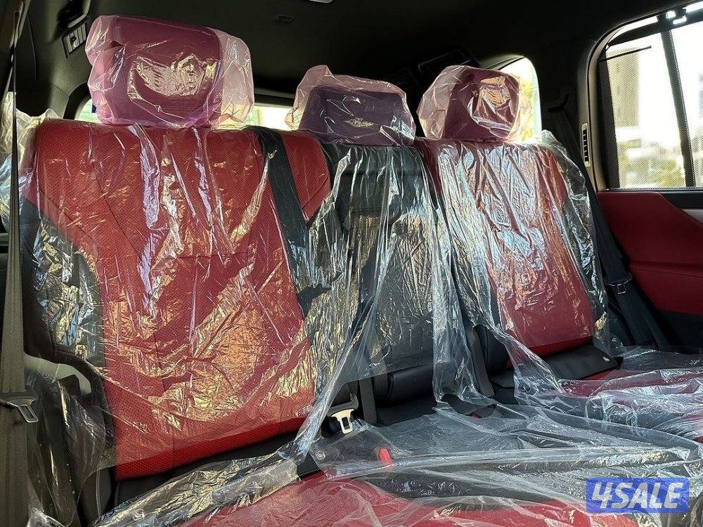 لكزسLX600 F SPORT موديل2024 عداد13الف تحت الكفاله+الصيانه8