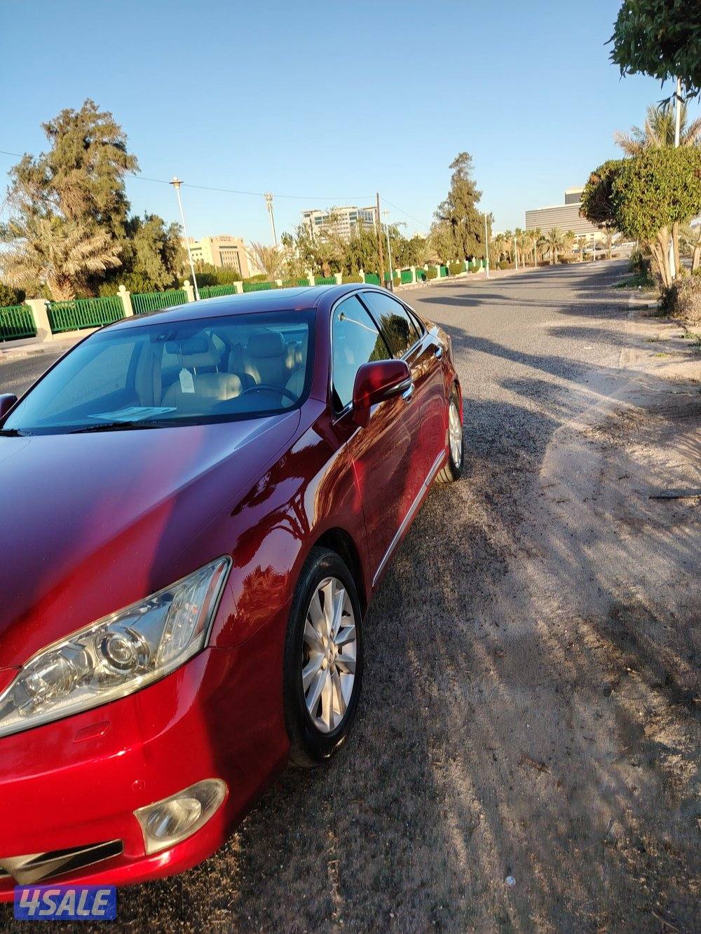 للبيع لكزس موديل 2011 حجم ES350 بحاله الوكاله شرط الفحص1