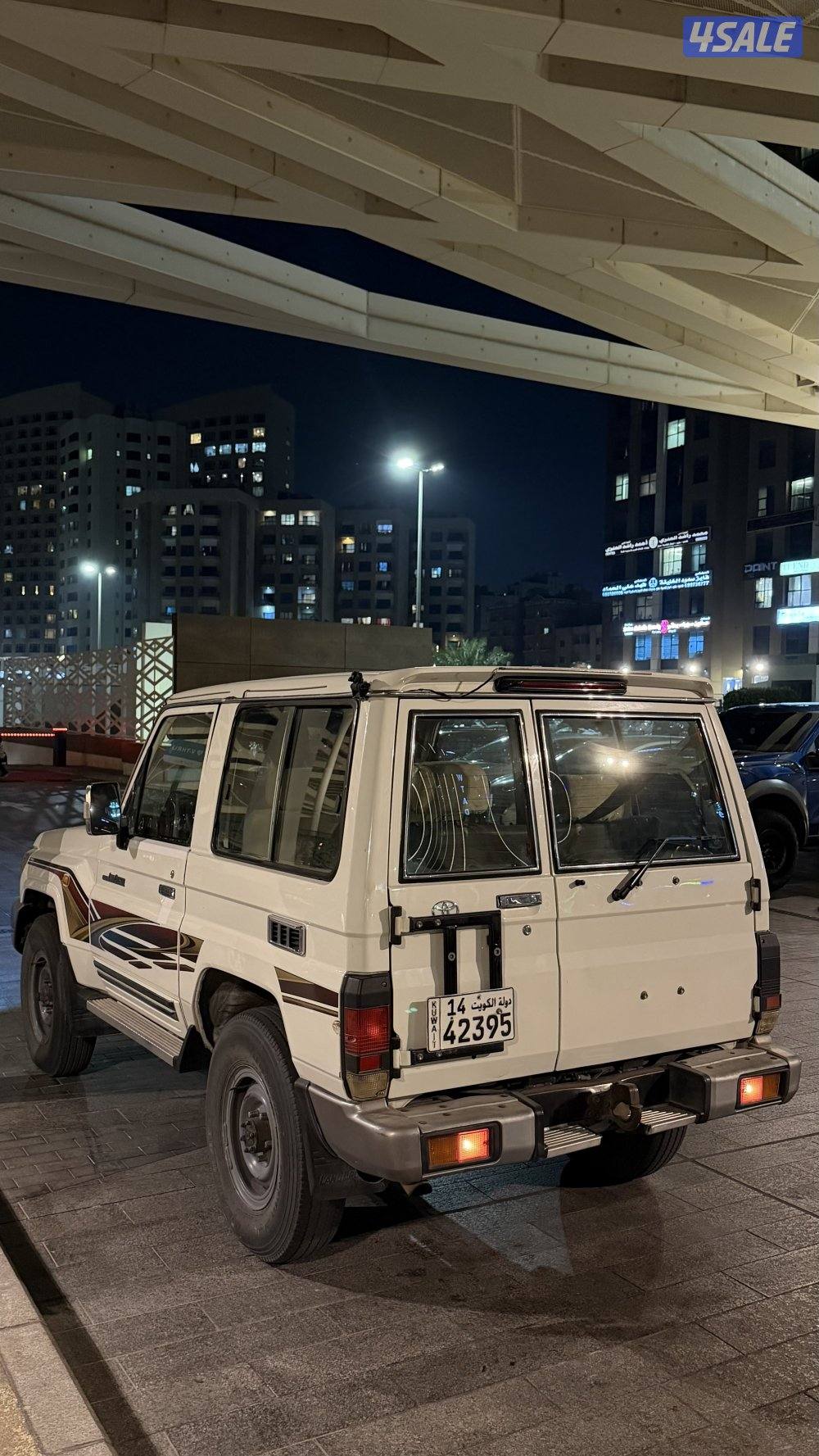 للبيع جيب ربع 2016 شرط الفحص قير مكينه شاصي ممشى٣٢٠0