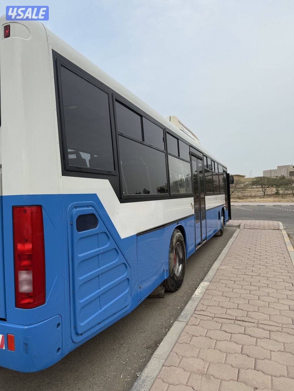 للبيع باص افكو إيطاليا موديل ٢٠٠٢  ماشي ٦٠ الف2