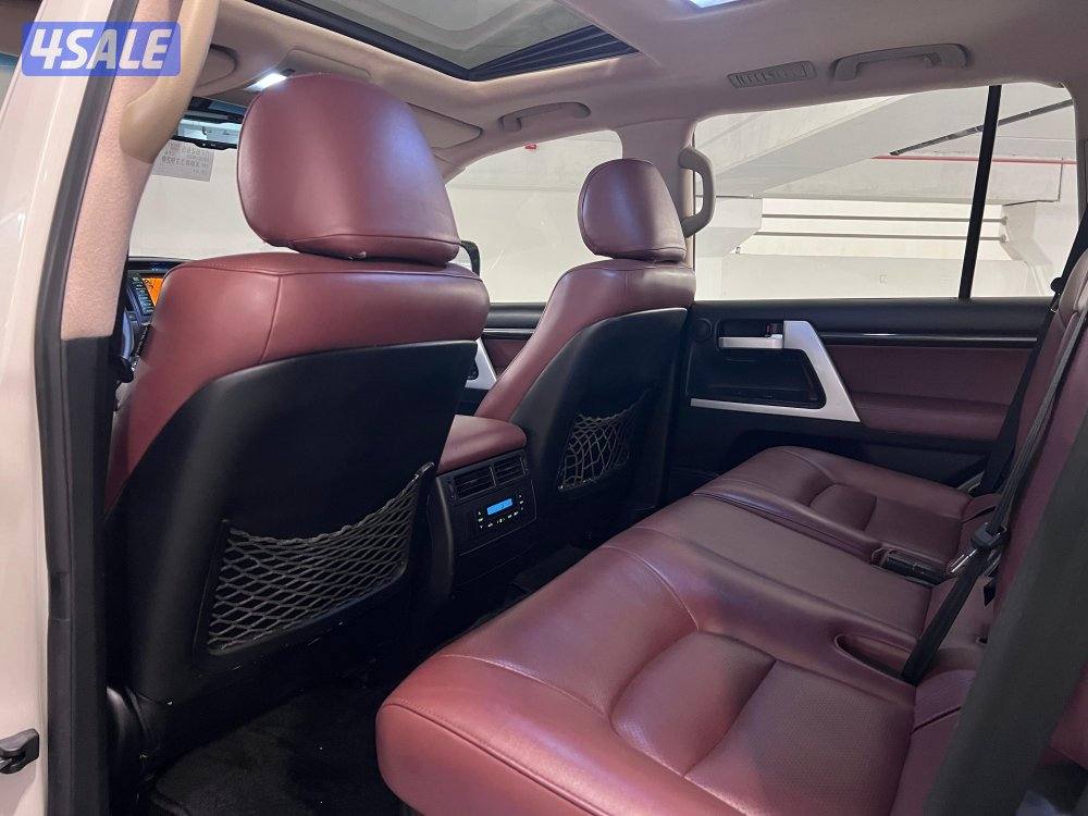 تويوتا لاندكروزر VXR 20117