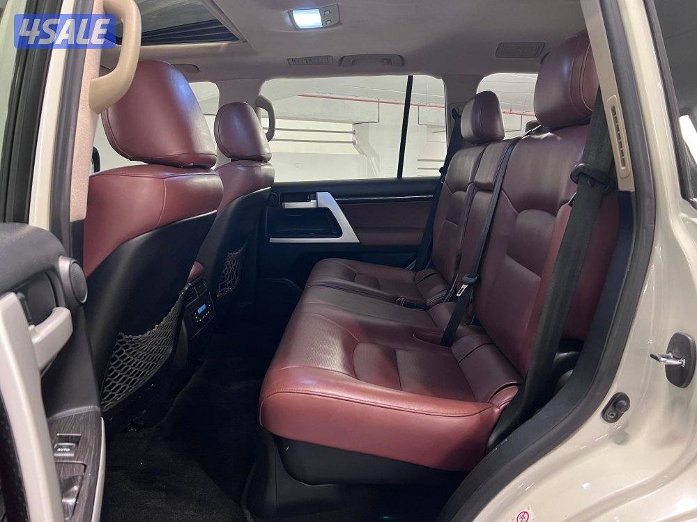 تويوتا لاندكروزر VXR 20118