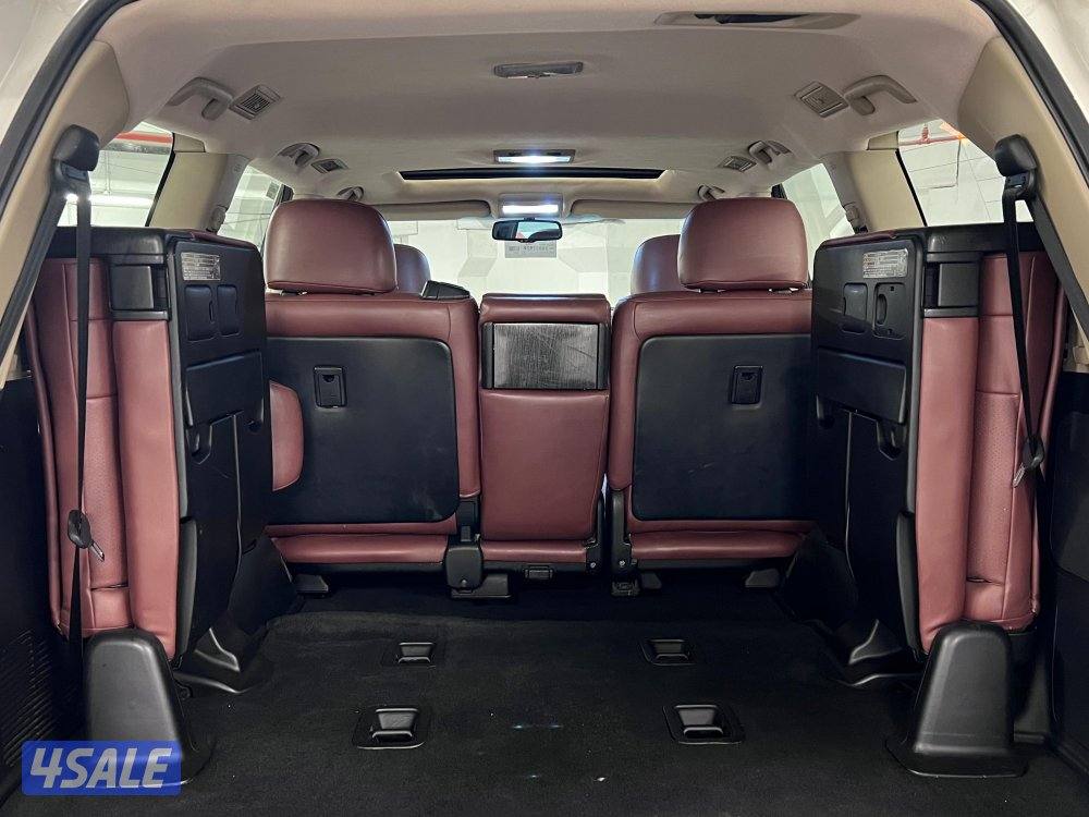 تويوتا لاندكروزر VXR 20119