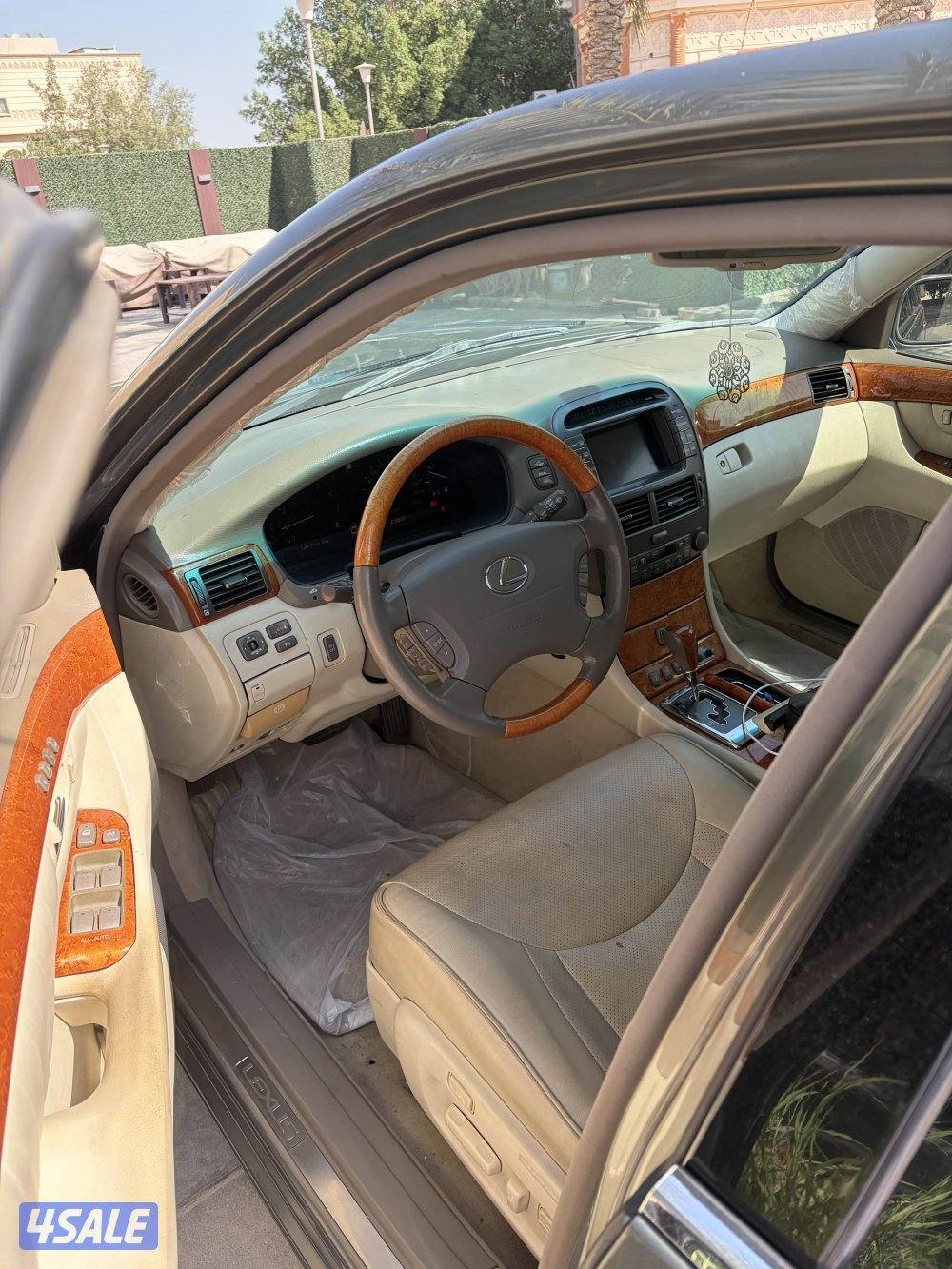 للبيع لكزس 2005 ls وارد الساير4