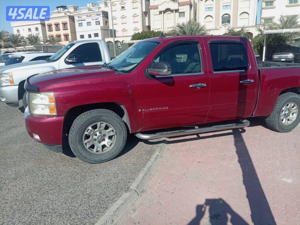 سيارة شفر سلفرادو وانيت ٢ كبينه ٢٠٠٧ دبل شغال بحاله ممتازه شرط الفحص2