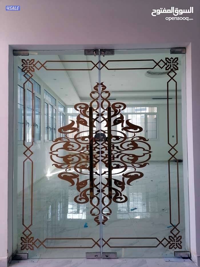 فني زجاج سكريت واجهات شاور بكس مرايات كافة اعمال الزجاج السكريت3