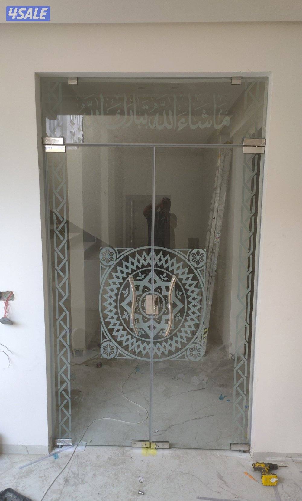 فني زجاج سكريت واجهات شاور بكس مرايات كافة اعمال الزجاج السكريت12