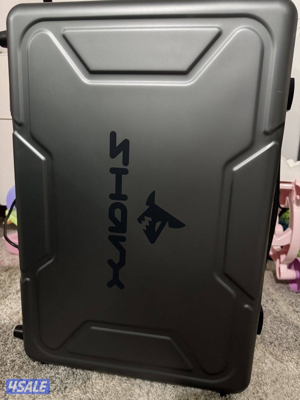 شاشة بلايتيشن ٥ و سماعة بلايستيشن ٥0