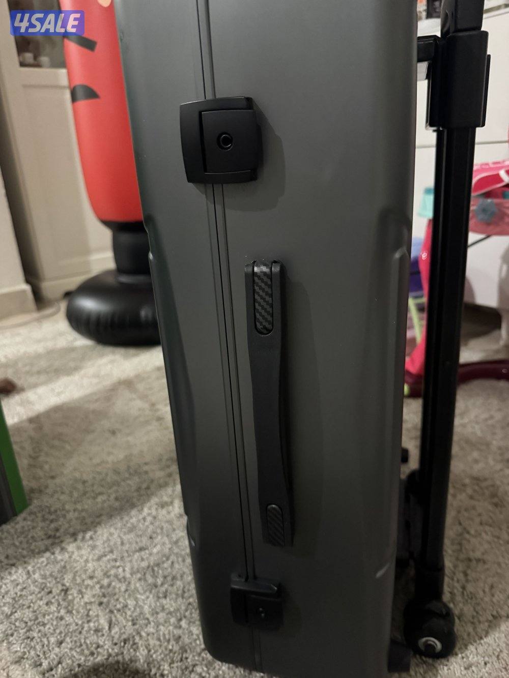 شاشة بلايتيشن ٥ و سماعة بلايستيشن ٥1