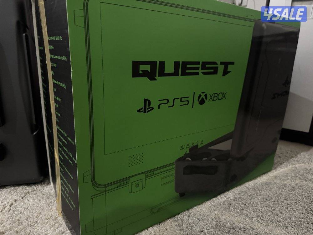 شاشة بلايتيشن ٥ و سماعة بلايستيشن ٥5