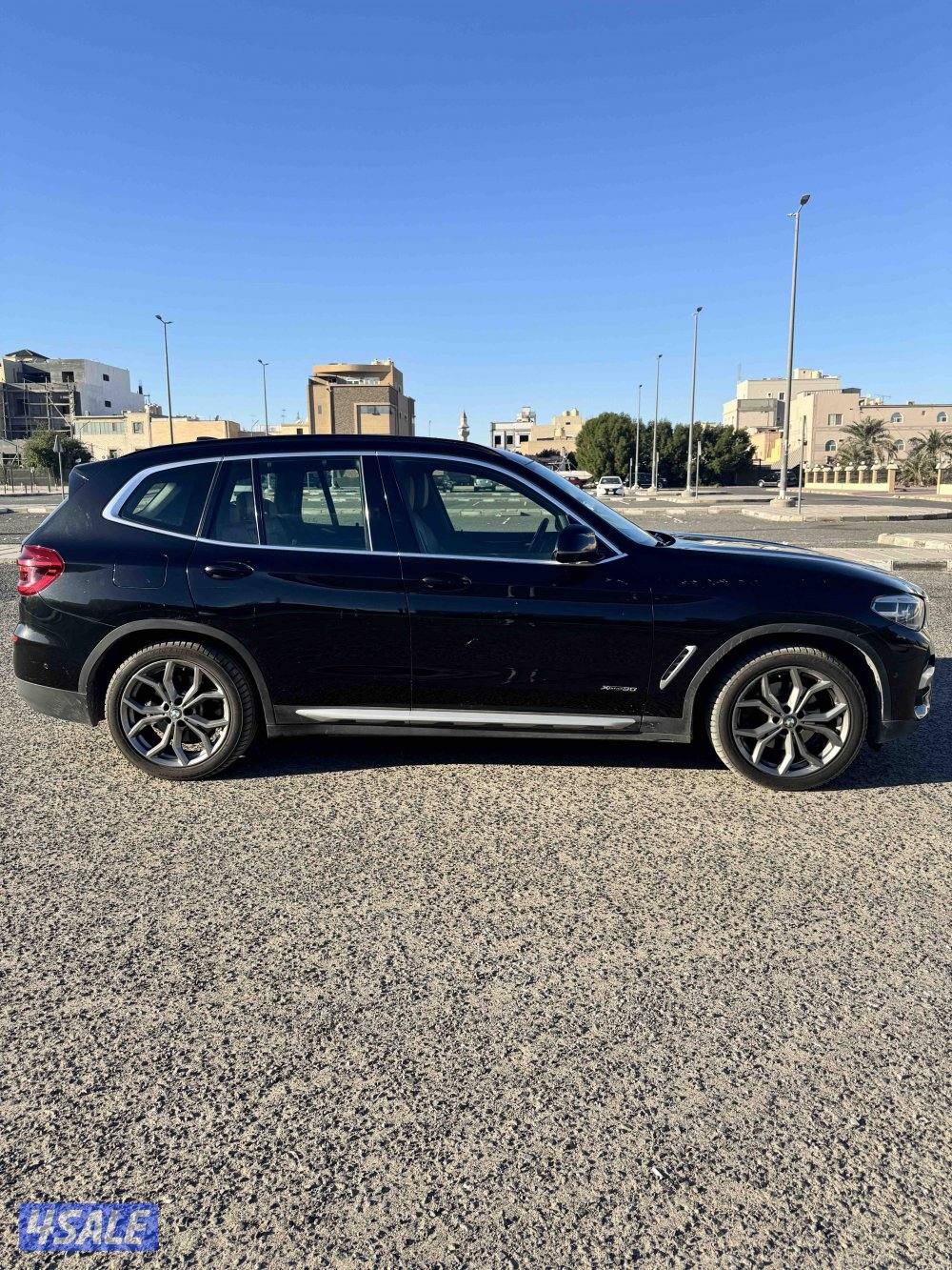 للبيع بي ام دبليو x3 بيعه سريعه وارد وكالة الغانم موديل 20183