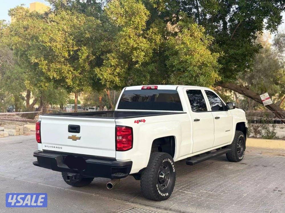 وانيت سلفرادو HD 20162