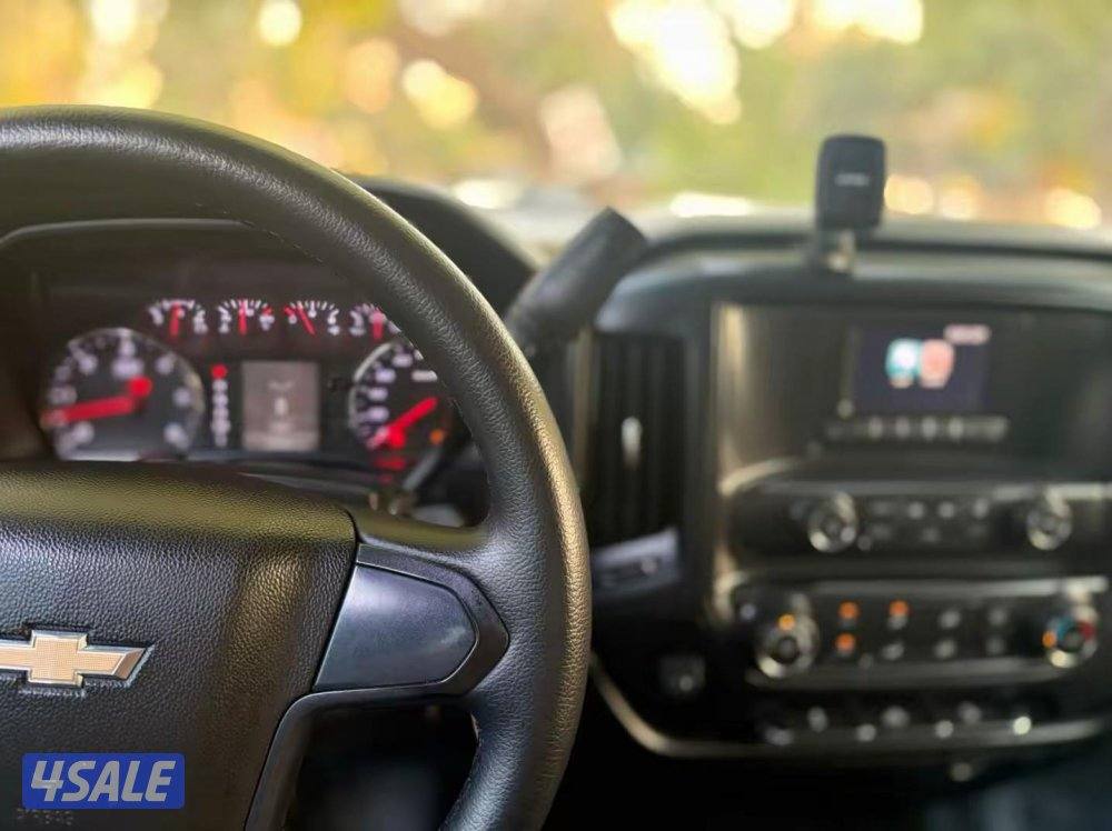 وانيت سلفرادو HD 20164