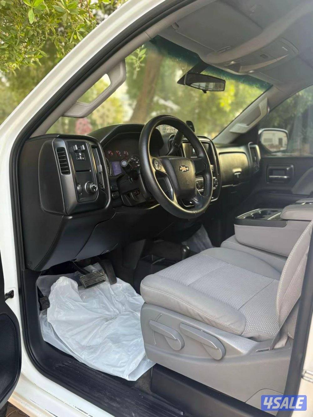 وانيت سلفرادو HD 20165