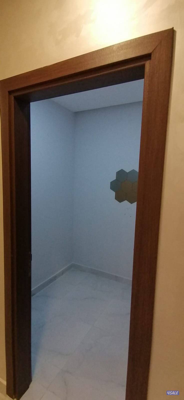 صباح السالم قطعة 3  شارع 306 عمارة 267