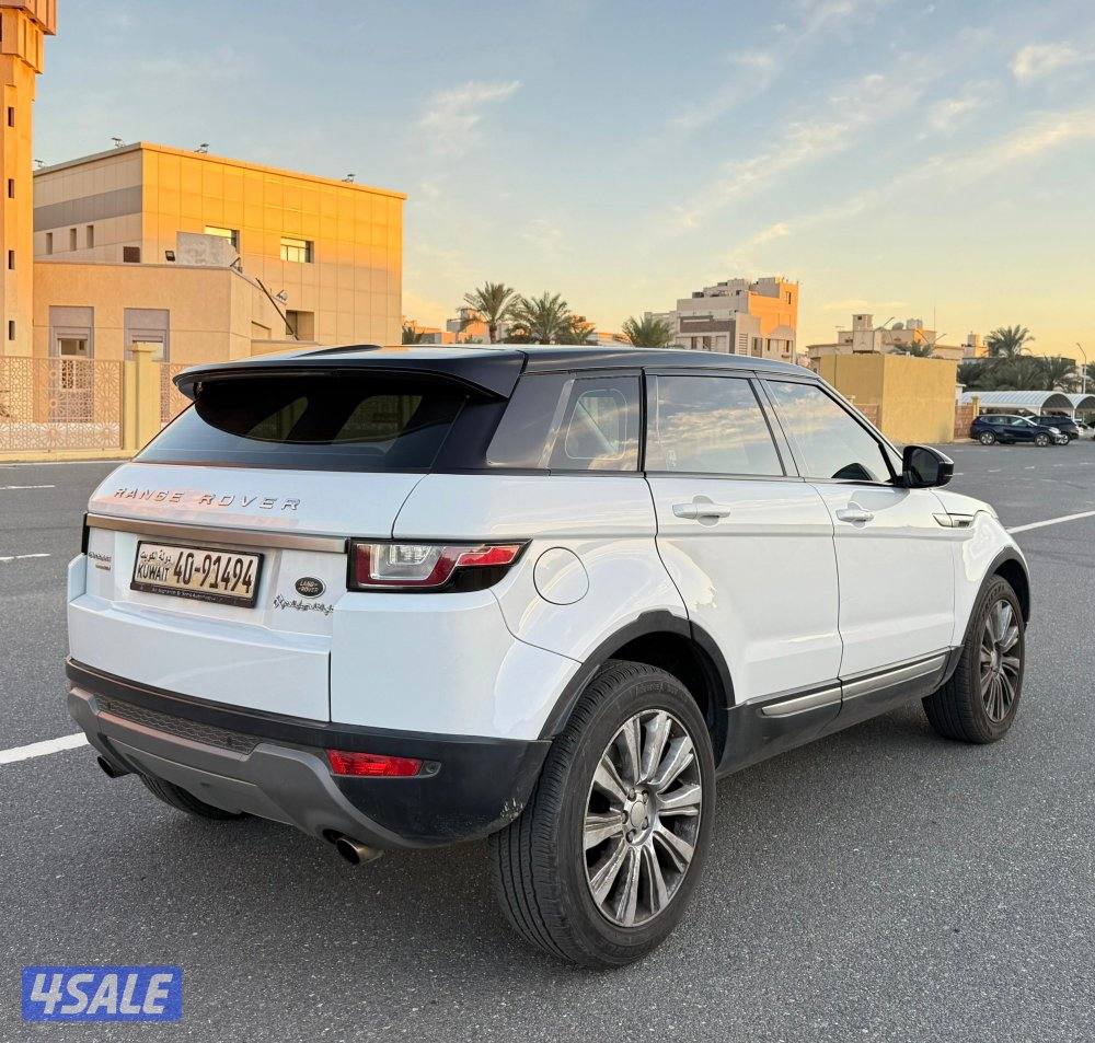 قمة بالنظافة جيب لاندروفر ايفوك 2017 كامل المواصفات 4 سلندر شرط الفحص3