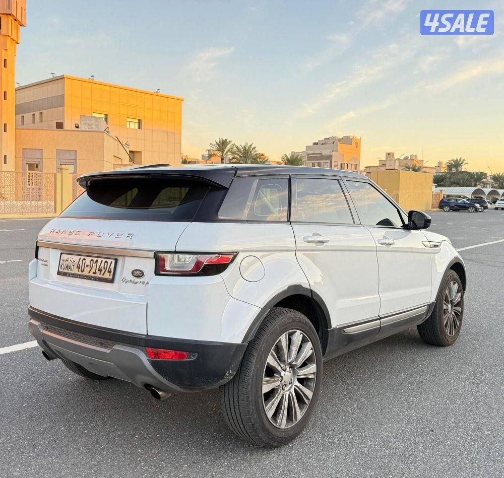 قمة بالنظافة جيب لاندروفر ايفوك 2017 كامل المواصفات 4 سلندر شرط الفحص7