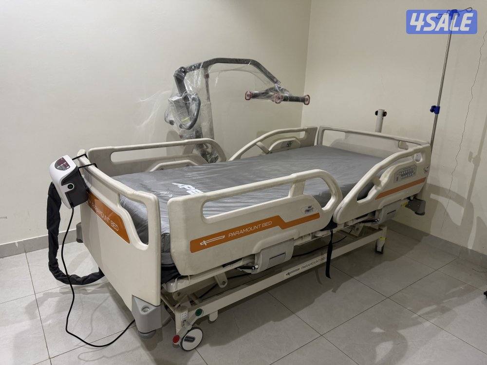 للبيع سرير طبي و رافعه للمعاقين و كبار السن0